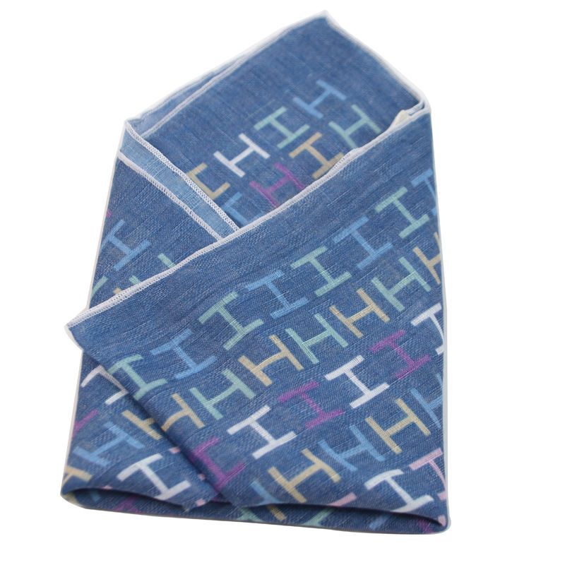 ผ้าพันคอสี่เหลี่ยมจัตุรัสผู้ชา - Silk Scarf Square บทวิจารณ์และราคา